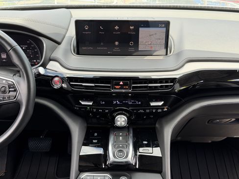 Used 2024 Acura MDX w/ Technology Package FWD image 31