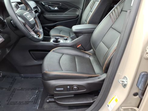 Used 2023 GMC Terrain AT4 image 15