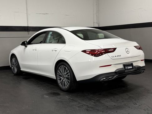Certified 2025 Mercedes-Benz CLA 250 image 9