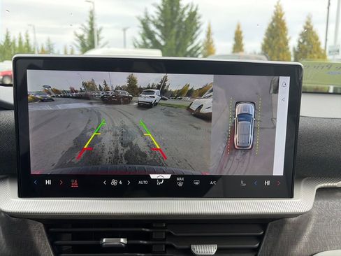 New 2026 Ford Explorer Platinum w/ LUX Leather Package image 26