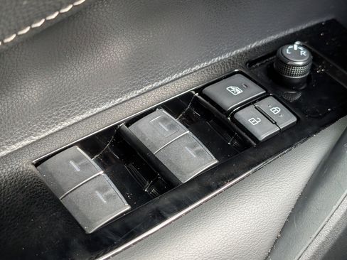 Used 2024 Toyota Corolla SE image 19