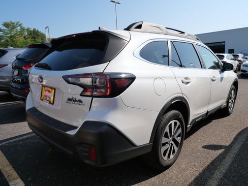 Used 2020 Subaru Outback Premium w/ Popular Package #1 AWD/4WD image 7