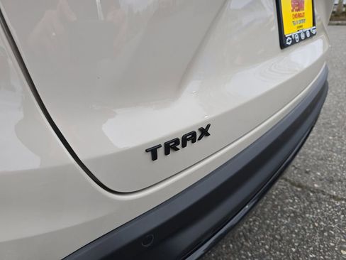 New 2026 Chevrolet Trax RS w/ Sunroof Package image 34