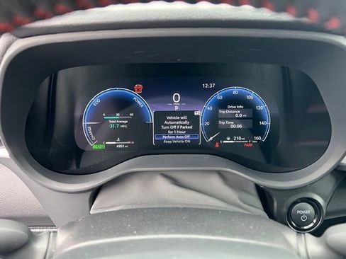 Used 2025 Toyota Sienna XSE image 16