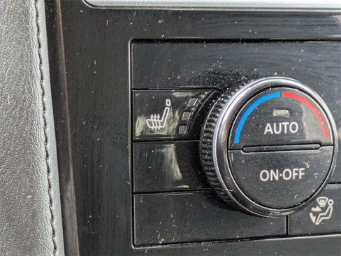 Used 2021 Nissan Armada SL w/ Captain's Chairs Package image 25