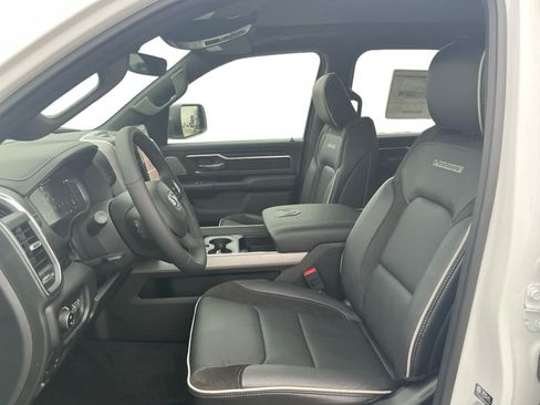 New 2026 RAM 1500 Laramie AWD/4WD image 10
