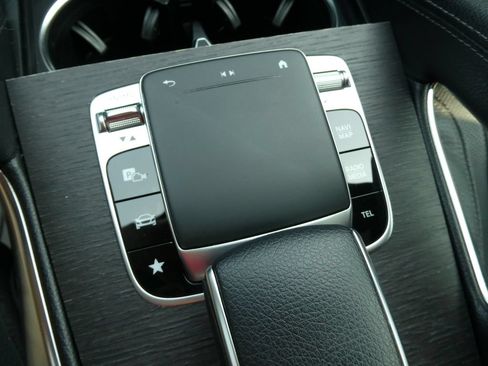 Used 2020 Mercedes-Benz GLE 580 4MATIC image 33