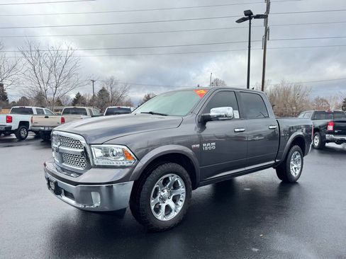 Used 2017 RAM 1500 Laramie image 12