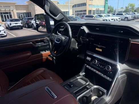 Used 2024 GMC Sierra 2500 Denali Ultimate w/ Max Trailering Package AWD/4WD image 16