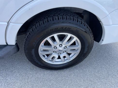 Used 2012 Ford Expedition XLT RWD image 34