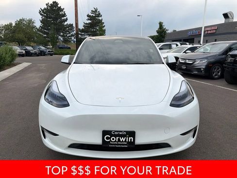 Used 2025 Tesla Model Y Long Range AWD/4WD image 2