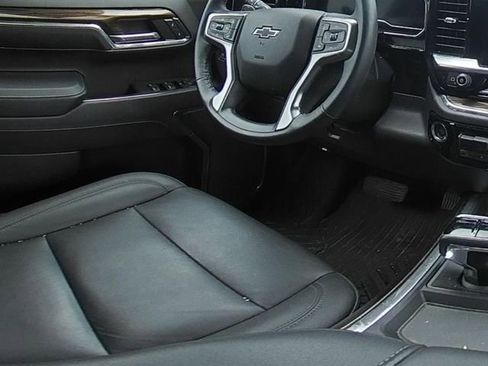 Used 2024 Chevrolet Silverado 1500 LT Trail Boss w/ LT Trail Boss Premium Package AWD/4WD image 23