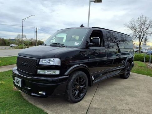 New 2026 GMC Savana 2500 w/ Driver Convenience Package image 11