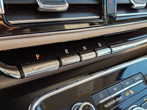Used 2024 Lincoln Navigator L Reserve AWD/4WD image 19