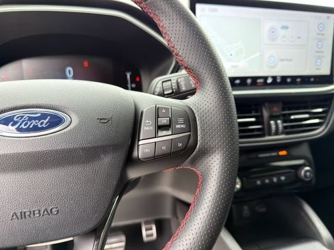 Used 2024 Ford Escape ST-Line w/ Tech Pack #1 FWD image 34