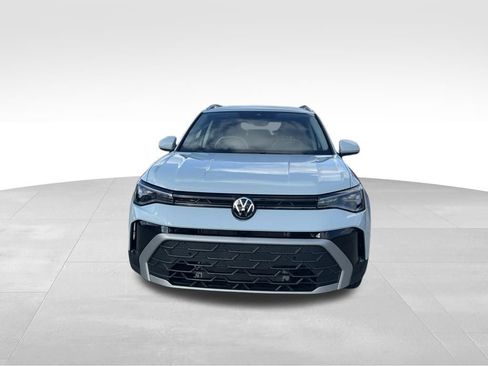 New 2026 Volkswagen Taos SE image 8