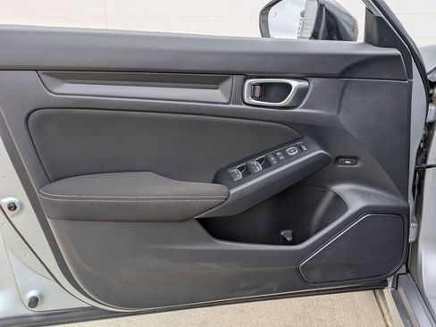 Used 2025 Honda Civic Sport image 11