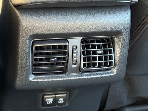 Used 2025 Toyota Camry XLE w/ Premium Package image 8