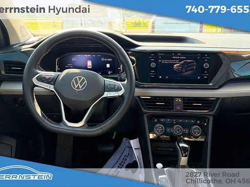 Used 2024 Volkswagen Taos SEL AWD/4WD image 6