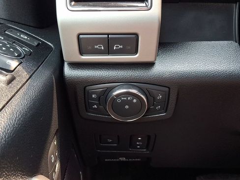Used 2021 Ford F450 Lariat w/ Lariat Ultimate Package AWD/4WD image 24