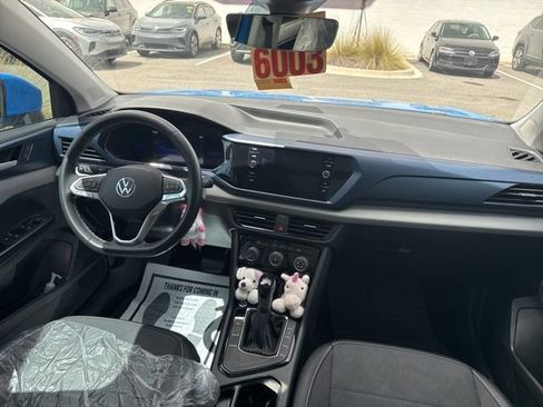 Used 2023 Volkswagen Taos SE image 12