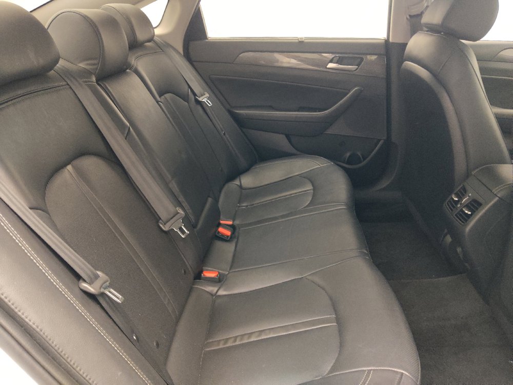Used 2019 Hyundai Sonata Limited w/ Ultimate Package 04 FWD image 19