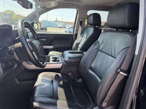 Used 2017 Chevrolet Silverado 1500 LTZ Z71 w/ Midnight Edition AWD/4WD image 10