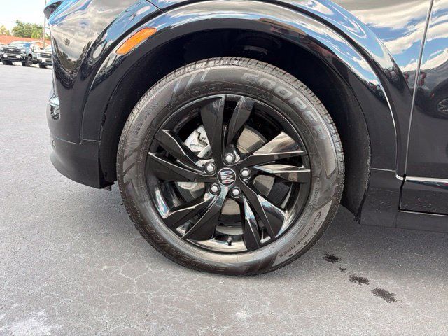 Used 2024 Buick Encore GX Sport Touring FWD image 9