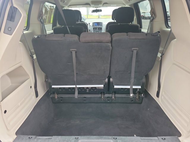 Used 2012 Dodge Grand Caravan SXT FWD image 15