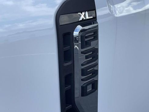 New 2026 Ford F350 XL w/ XL Chrome Package image 7