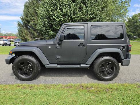 Used 2016 Jeep Wrangler Sport w/ Quick Order Package 23S AWD/4WD image 1