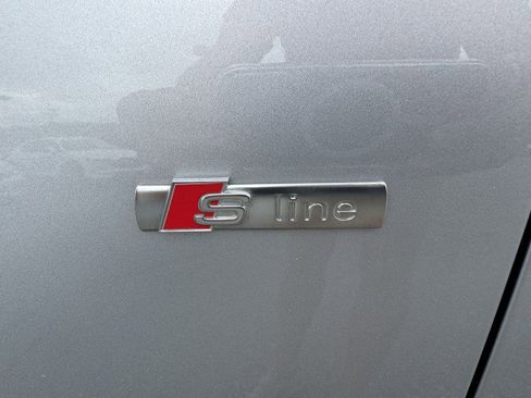 Used 2018 Audi Q3 2.0T Premium Plus image 6