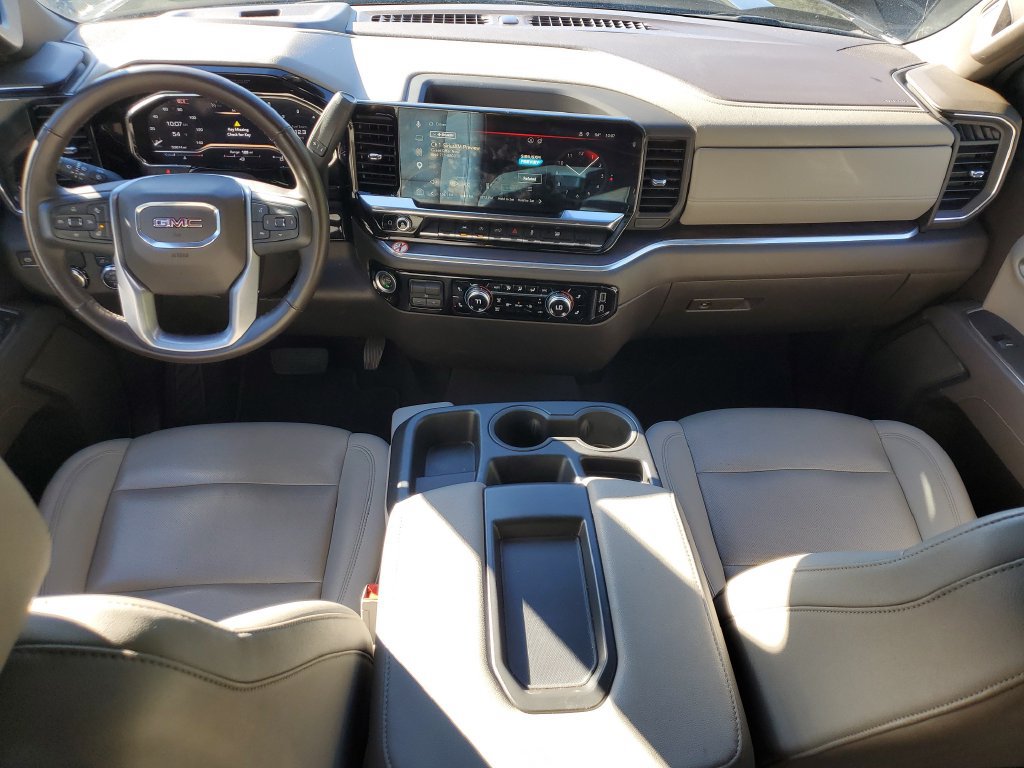 Used 2025 GMC Sierra 1500 SLT RWD image 17
