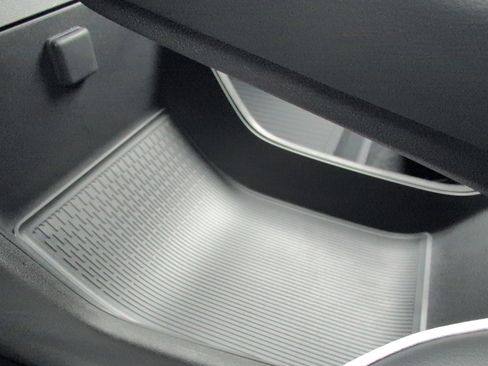 New 2026 Buick Enclave Sport Touring w/ LPO, Floor Liner Package image 24