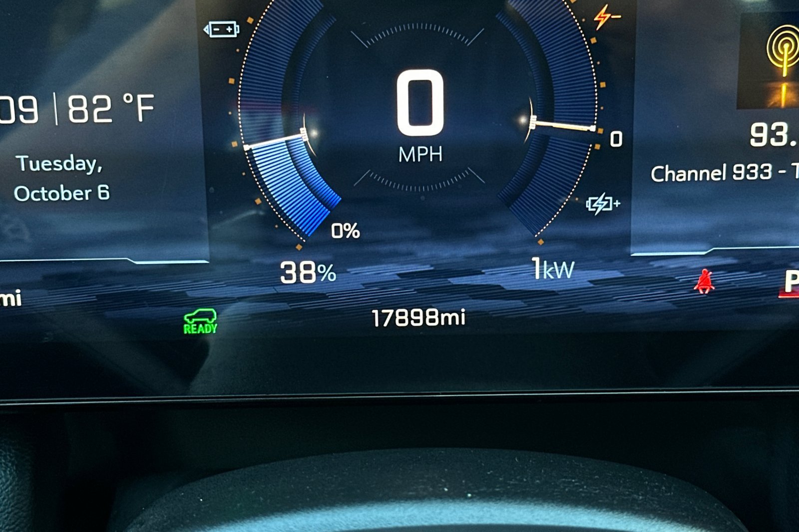 Used 2024 Chevrolet Equinox EV LT FWD image 34