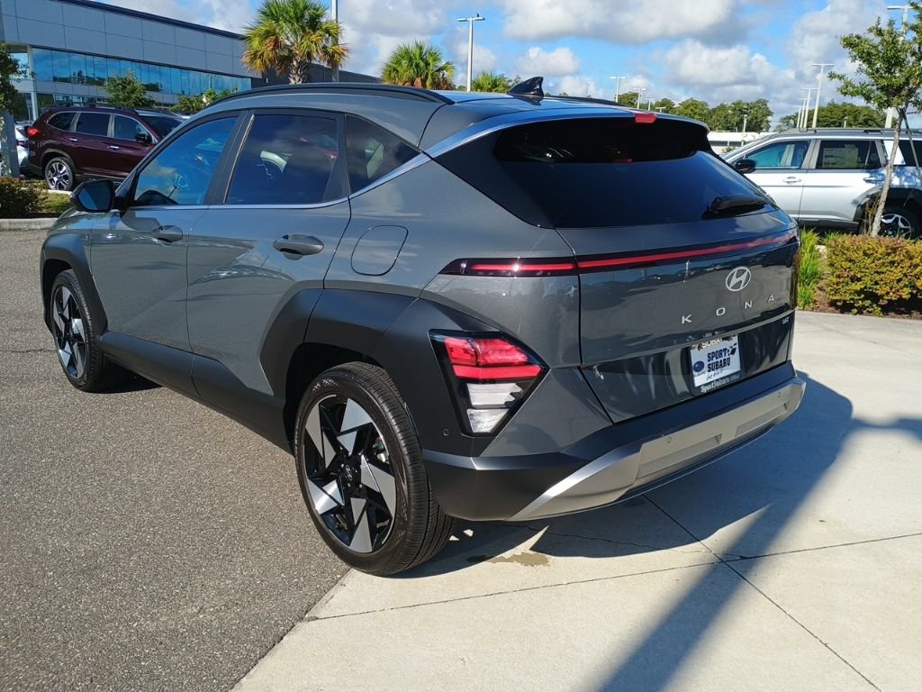 Used 2025 Hyundai Kona Limited FWD image 7