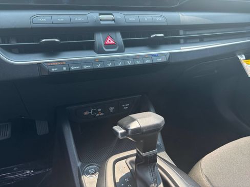 Used 2026 Kia K4 FWD image 17