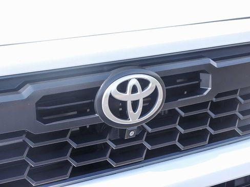 Used 2024 Toyota Tacoma TRD Off-Road w/ TRD Off Road Premium Package AWD/4WD image 13