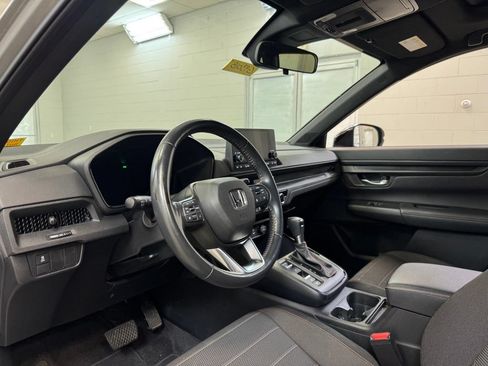 Used 2023 Honda CR-V Sport image 14