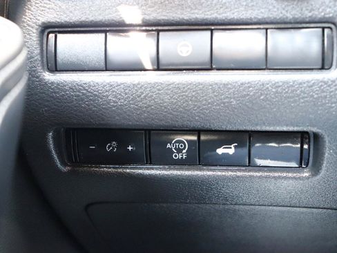 Used 2026 Nissan Rogue SV AWD/4WD image 42