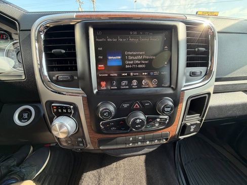 Used 2016 RAM 1500 Laramie w/ Convenience Group AWD/4WD image 14