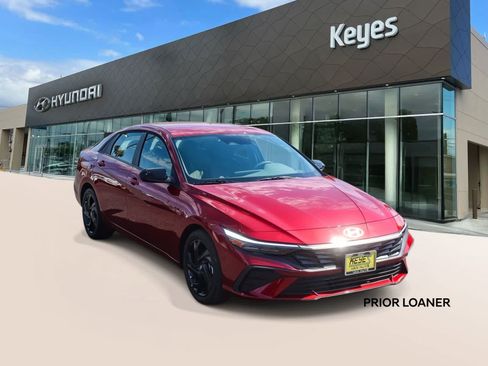 Certified 2026 Hyundai Elantra Sport FWD image 3