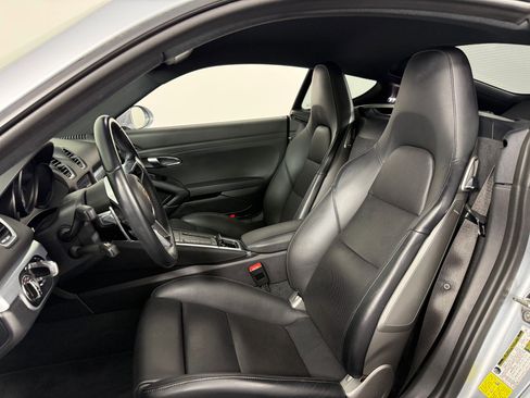 Used 2017 Porsche 718 Cayman S image 5