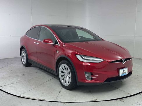 Used 2020 Tesla Model X Long Range image 8