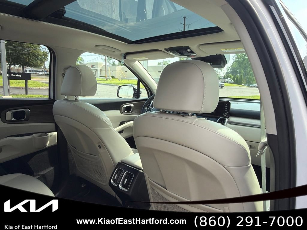 Certified 2023 Kia Sorento S w/ Panoramic Sunroof Package AWD/4WD image 14