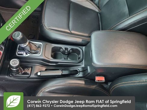 Used 2023 Jeep Gladiator Mojave w/ Cold Weather Group image 20