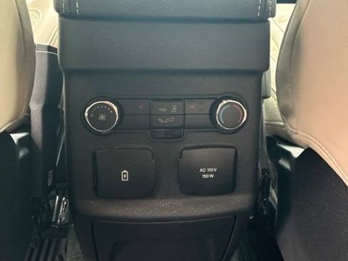 Used 2017 Ford Explorer Platinum AWD/4WD image 10