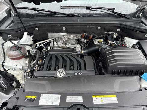 Used 2023 Volkswagen Atlas SEL R-Line image 18
