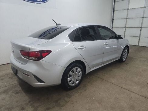 Used 2022 Kia Rio LX FWD image 9