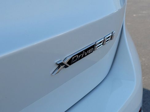 Used 2025 BMW X1 xDrive28i image 6
